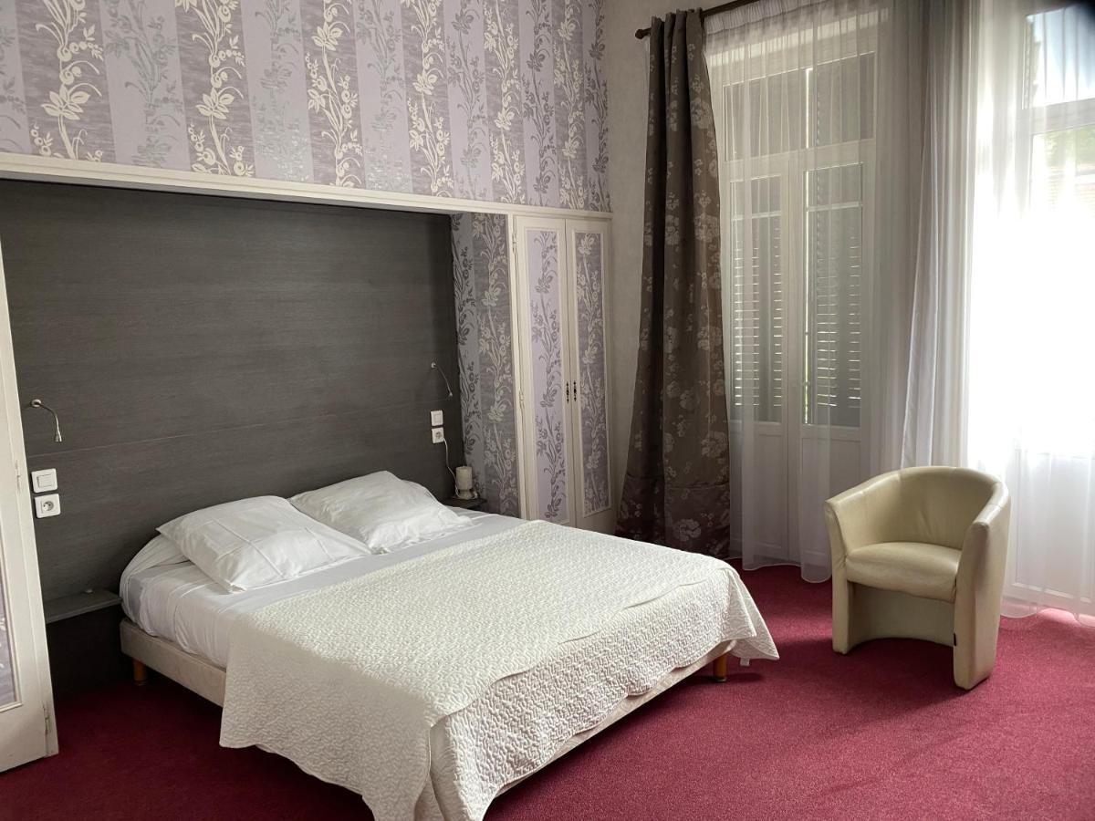 Hotel De Paris Châtel-Guyon Exteriör bild